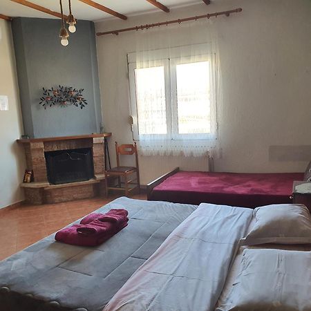 Alexandros Guesthouse Órma Buitenkant foto