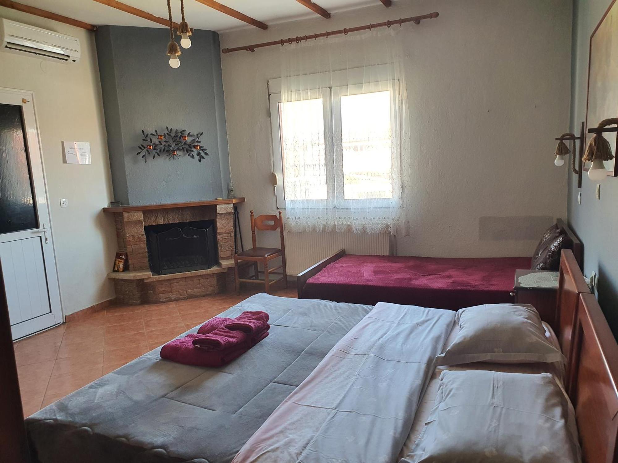 Alexandros Guesthouse Órma Buitenkant foto